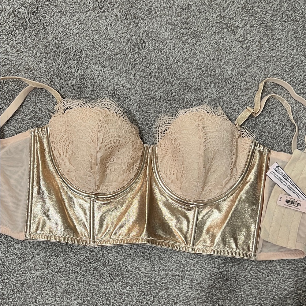 Victoria's Secret Lace & Metallic Gold Dream Angels Bra NWT